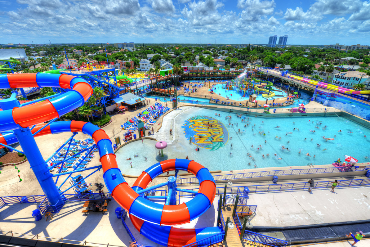 Daytona Lagoon is a water park and arcade with water slides, a wave pool, tubing river, go karts, laser tag and more near the beach. 