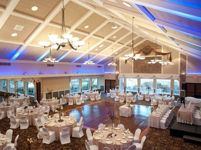 Weddings at Chandler's