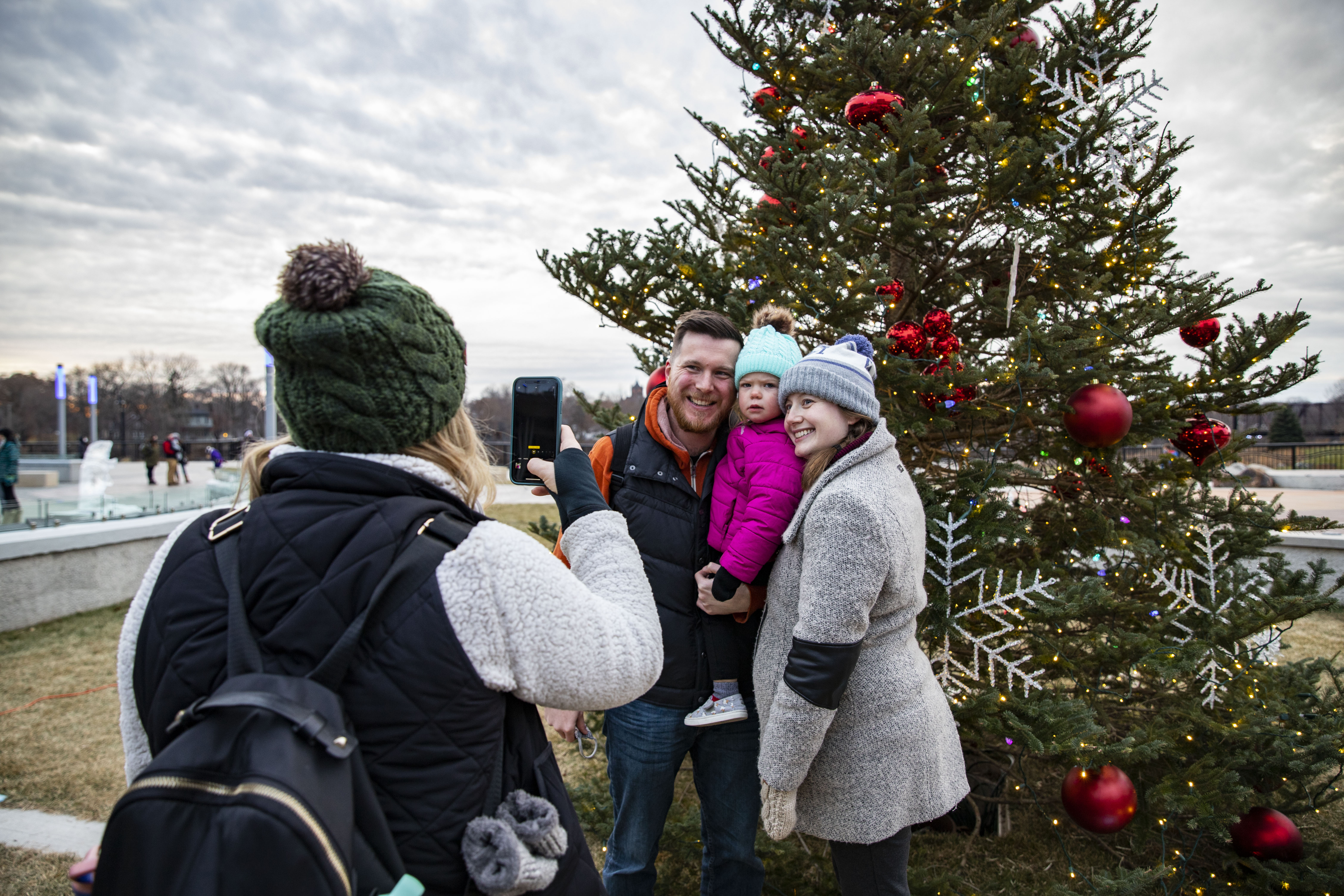 Eau Clagire Christmas Parazd 2022 Holiday Lights In Eau Claire | Chippewa Valley Parade Of Lights