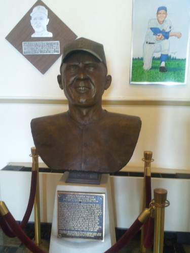 Gil Hodges Bust - Petersburg, IN