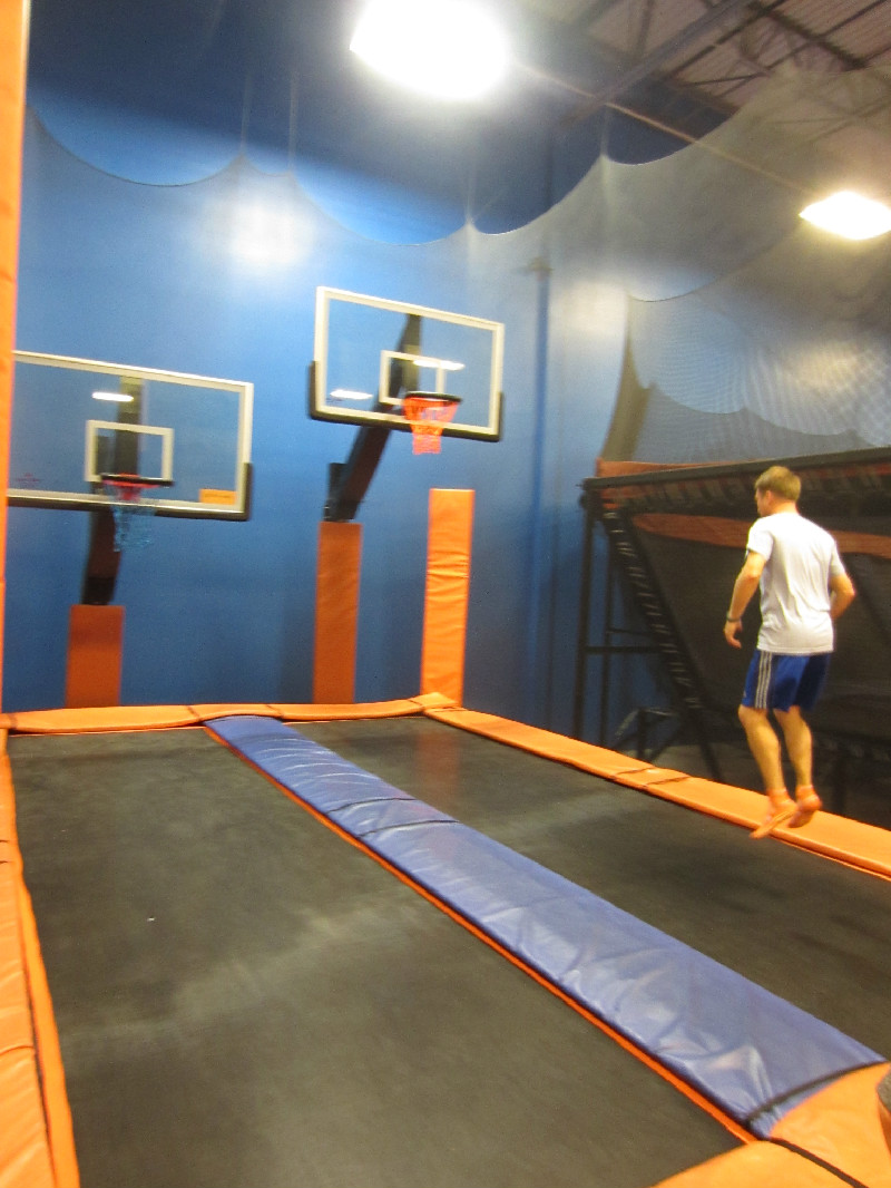 sky zone basketball