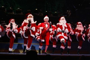 yuletide_theater_5.jpg