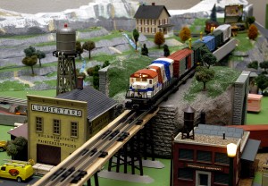 1094Trains_Dec2015.jpg200