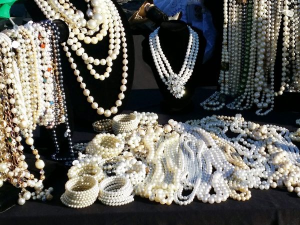 jewerly booth Tri-State Antique Market