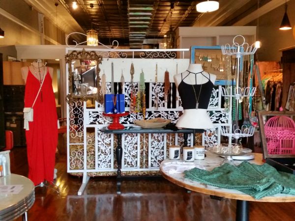 Lux-clothing-boutique-downtown-kokomo-indiana 