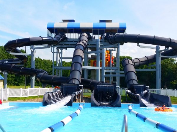 water-slides-deep-river-waterpark-indiana 