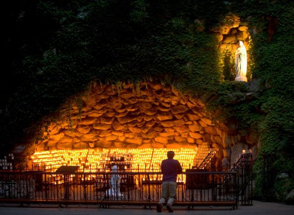 Notre Dame Walking Tour