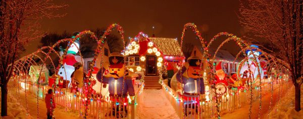Peteyville, holiday lights