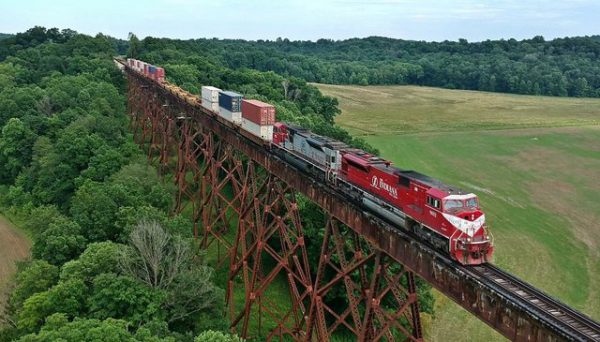 Tulip Trestle , Roadside Attractions