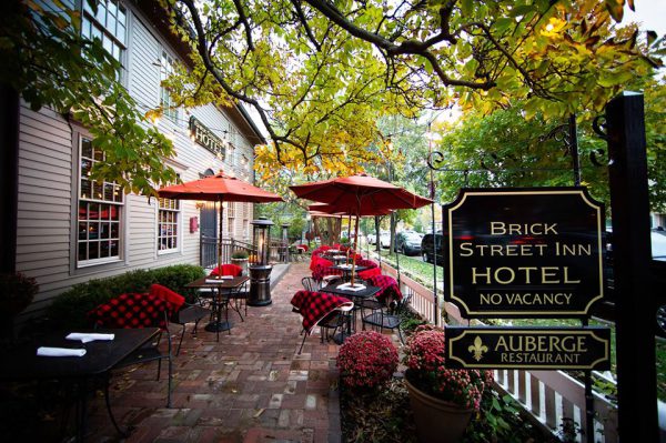 Auberge, Outdoor Dining 