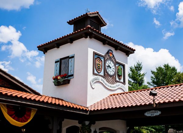 Schnitzelbank Glockenspiel, Schnitzelbank