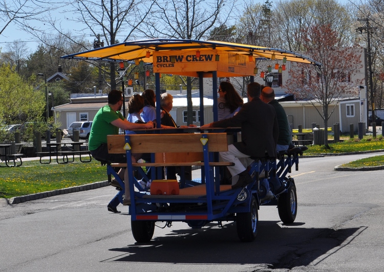 Brew Crew Cycles brewery bike tour