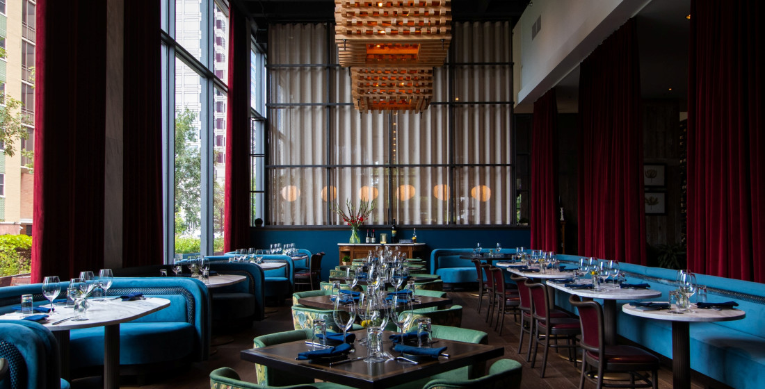 White Oak Kitchen & Cocktails