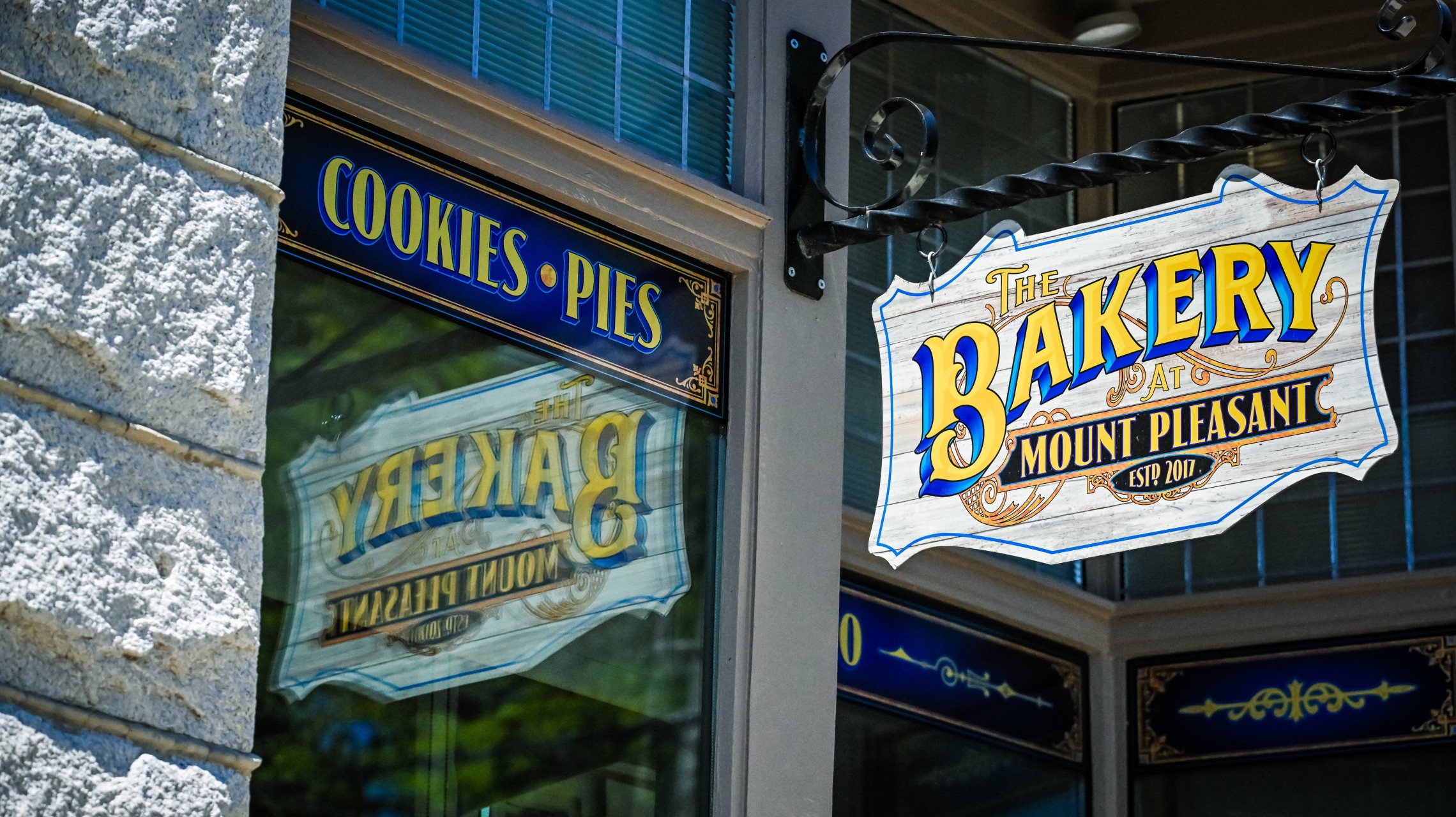 exterior bakery sign