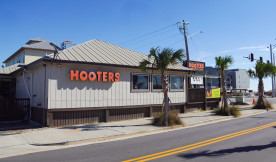 Hooter's