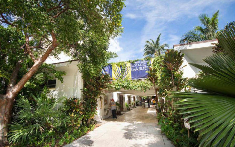 Miami's Best Hotel Restaurants - Miami and The Beaches