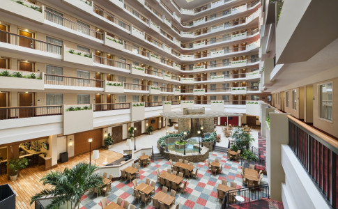 Embassy Suites By Hilton Atlanta Perimeter Find A Hotel In