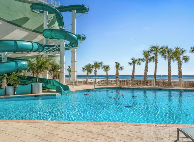 Turquoise Place C902
