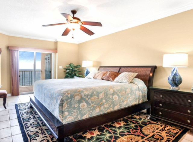 Admiral's Quarters 1003