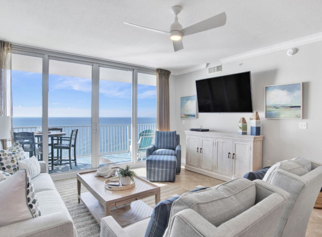 Good Karma Luxury Beach Condo- San Carlos