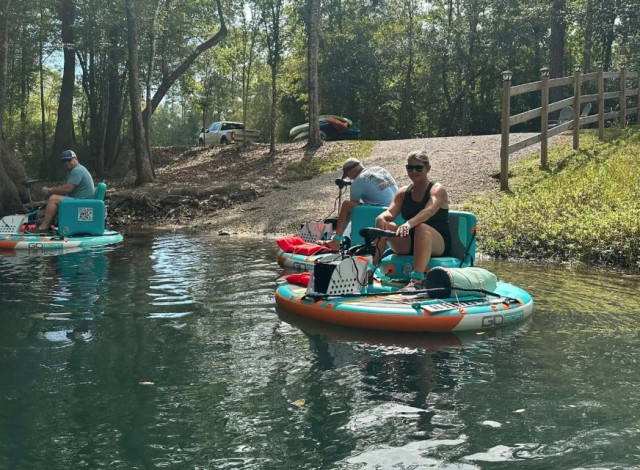 Beachside Circle Boat