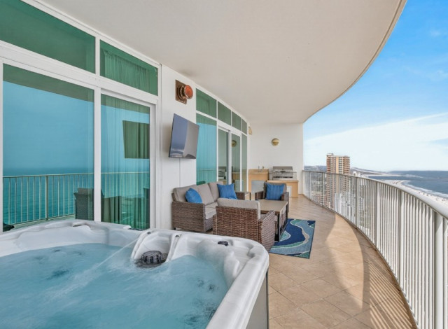 Turquoise Place C2606
