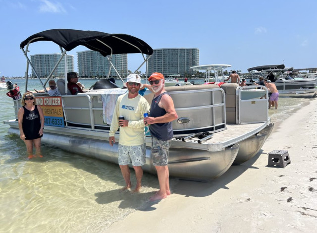 Island Cruizer Boat Rentals