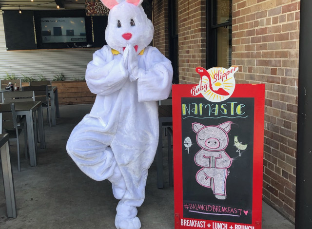 Ruby Slipper Hosts Boozy Brunch for Easter!