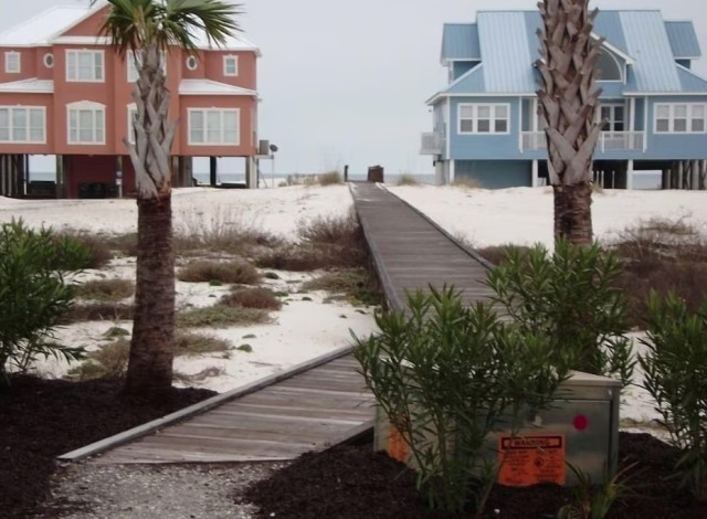 Flamingo and Seahorse Beach Houses