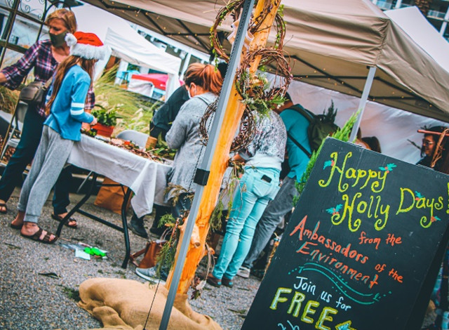 Holly Days on Main at The Wharf