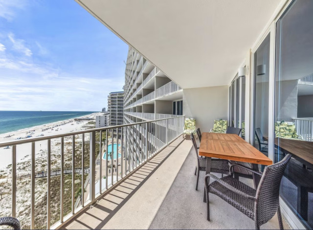 Lighthouse 803