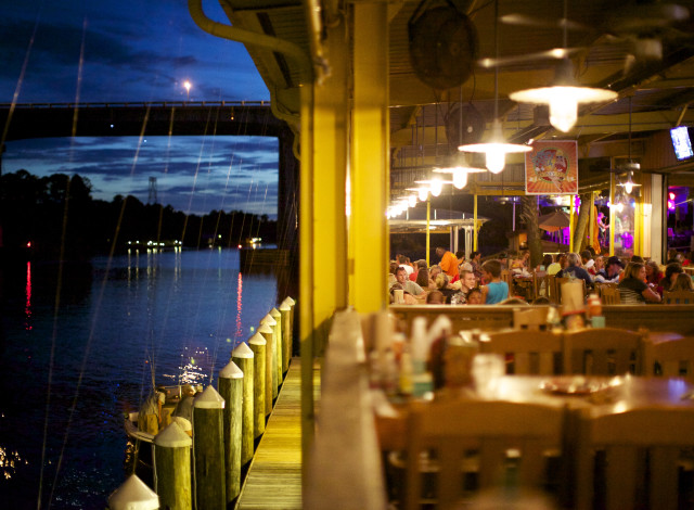 Lucy Buffett's LuLu's: Food & Music on the Waterfront