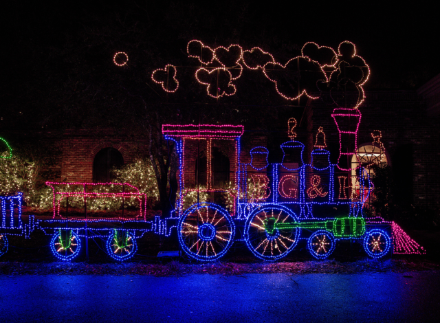 Magic Christmas in Lights at Bellingrath Gardens & Home