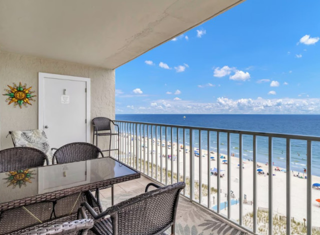 Surf Side Dream, LLC