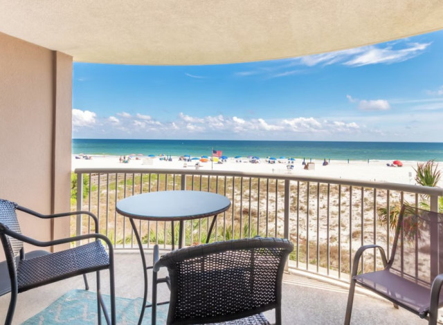Royal Palms 207