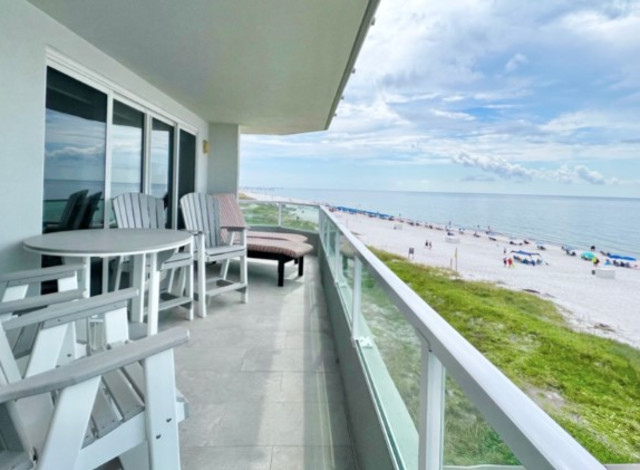Silver Beach 401
