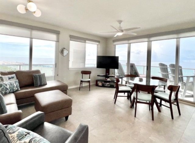 Silver Beach 401