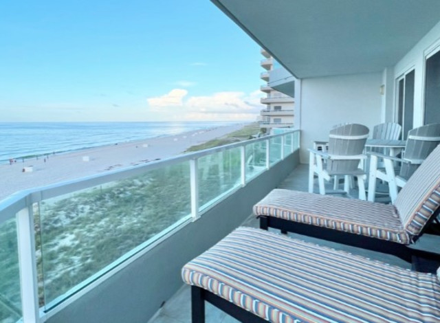 Silver Beach 401