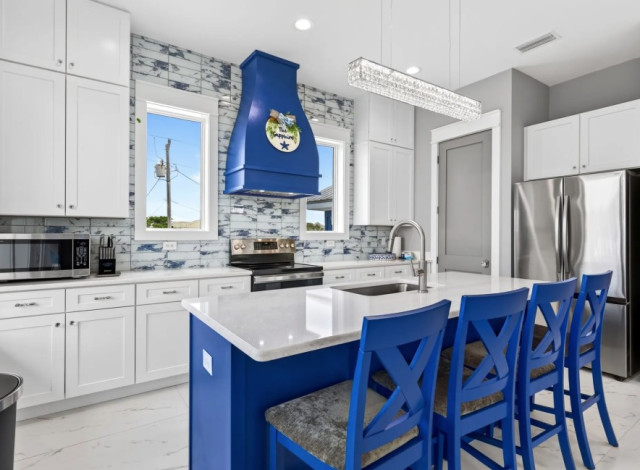 Sapphire of Surfside Rentals LLC