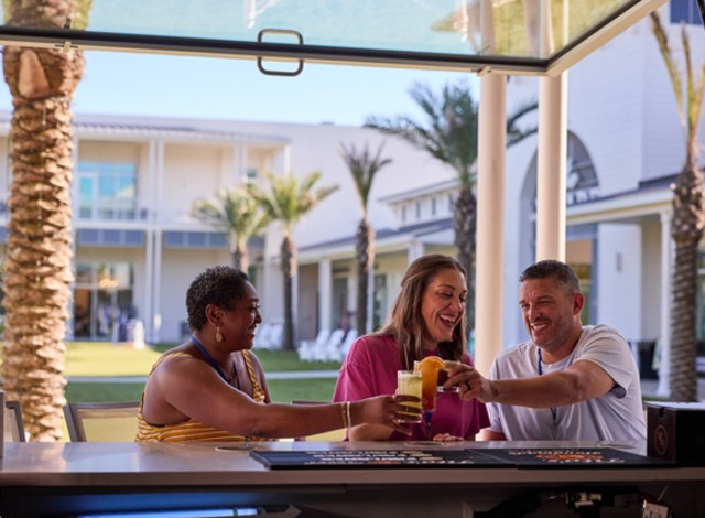 Bunco & Bubbles at Tee Off