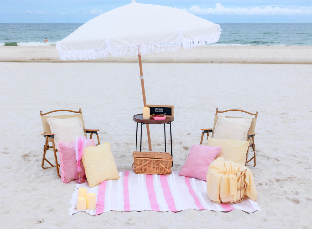 Beachside Blankets
