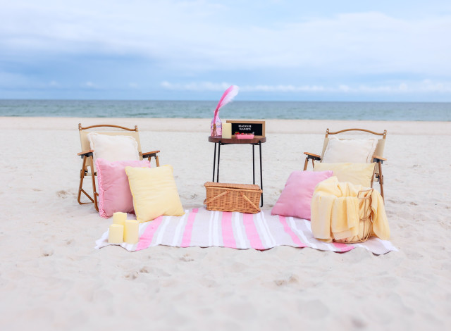 Beachside Blankets