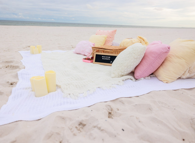Beachside Blankets