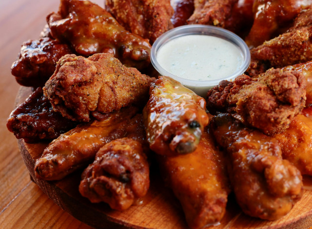 Pensacola Pickles and Wings Family Festival