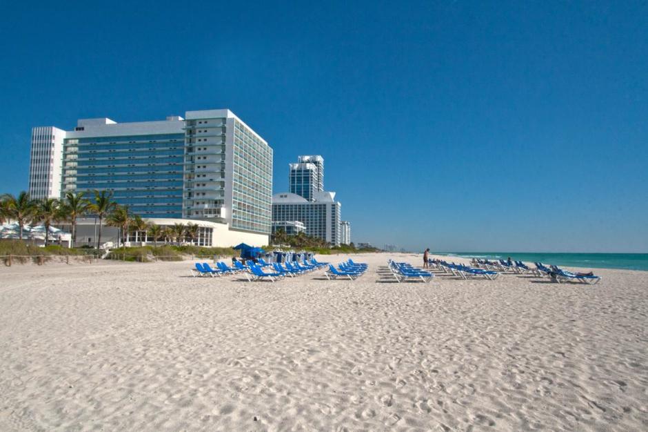 Deauville Beach Resort Miami Hotels