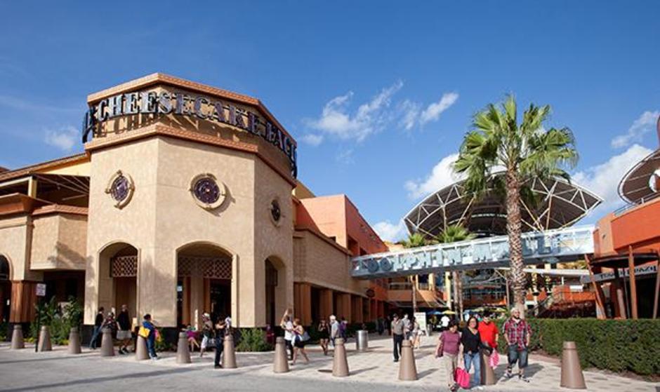 Dolphin Mall - Miami Shopping