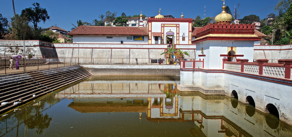 Omkareswara Temple hxsgyj