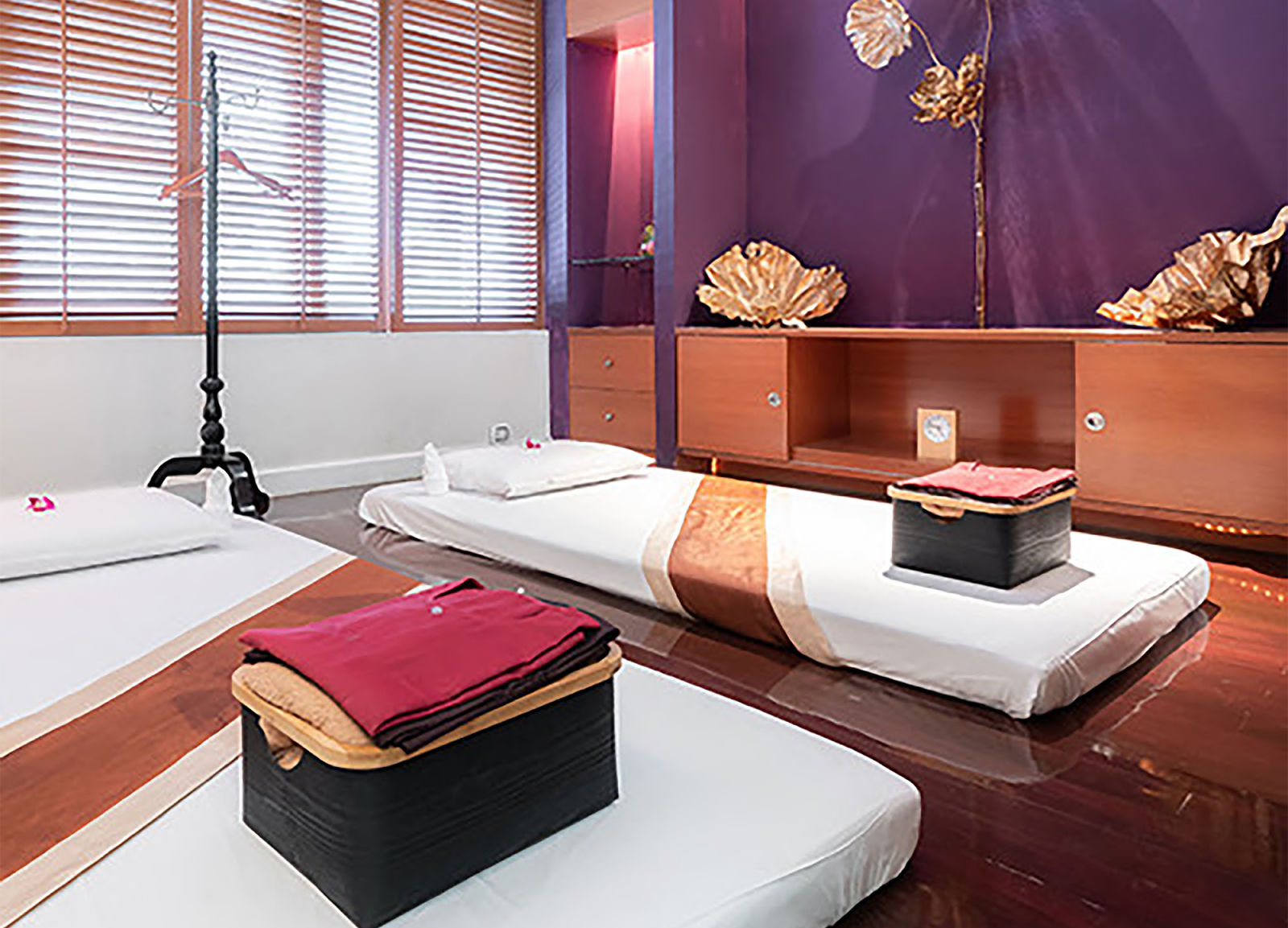 Spa beds at Coran Boutique Spa - Night Hotel Bangkok