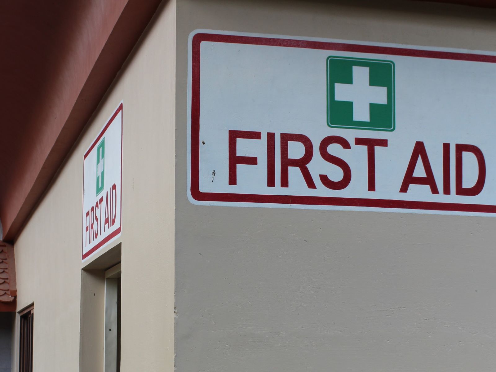 First aid signage outside the first aid clinic