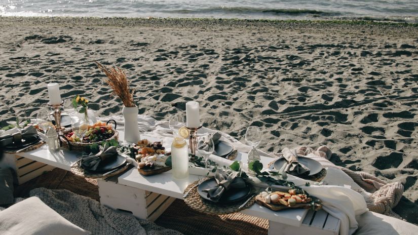 Candlelight dinner at havelock island